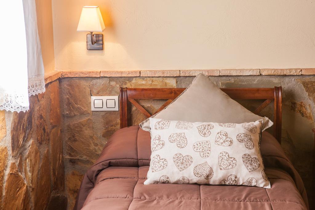 Casas Rurales La Dehesa Casas del Monte ภายนอก รูปภาพ