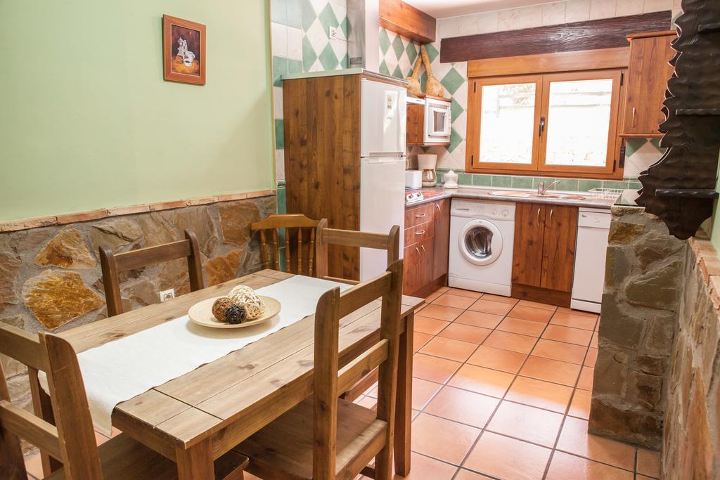 Casas Rurales La Dehesa Casas del Monte ภายนอก รูปภาพ